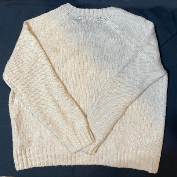 Girls Sweater, Old Navy size small - Picture 2 of 2